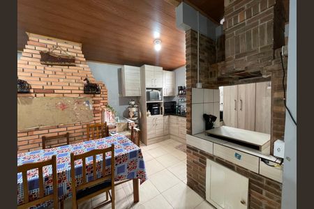 Casa à venda com 214m², 3 quartos e 4 vagas