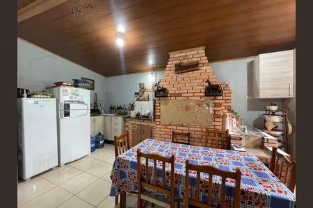 Casa à venda com 214m², 3 quartos e 4 vagas
