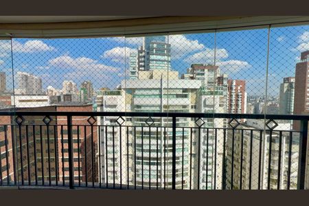 Apartamento à venda com 105m², 2 quartos e 2 vagasVaranda