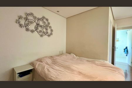 Apartamento à venda com 105m², 2 quartos e 2 vagasSuite