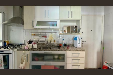 Apartamento à venda com 105m², 2 quartos e 2 vagasCozinha