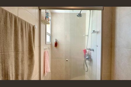 Apartamento à venda com 105m², 2 quartos e 2 vagasBanheiro da Suíte