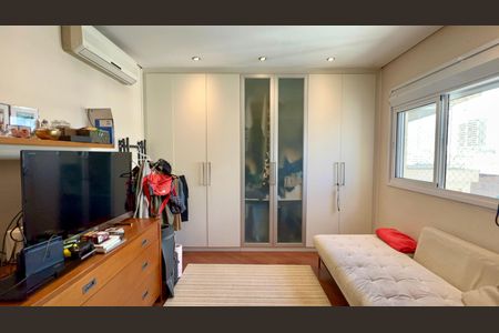 Apartamento à venda com 105m², 2 quartos e 2 vagasCloset da suíte