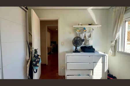 Apartamento à venda com 105m², 2 quartos e 2 vagasQuarto