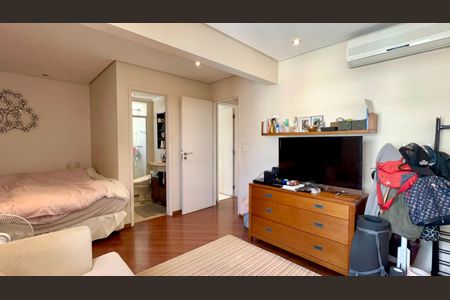 Apartamento à venda com 105m², 2 quartos e 2 vagasCloset da suíte