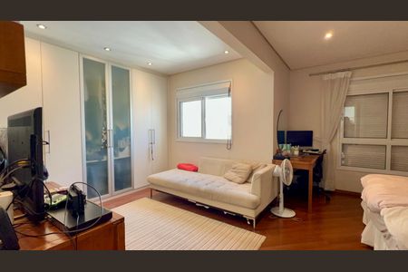 Apartamento à venda com 105m², 2 quartos e 2 vagasCloset da suíte