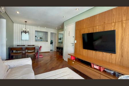 Apartamento à venda com 105m², 2 quartos e 2 vagasSala de TV