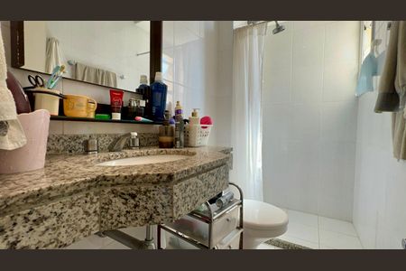 Apartamento à venda com 105m², 2 quartos e 2 vagasBanheiro