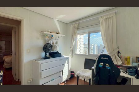 Apartamento à venda com 105m², 2 quartos e 2 vagasQuarto