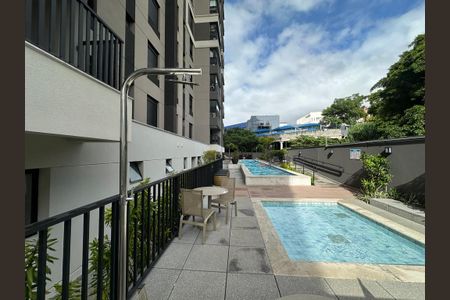 Apartamento para alugar com 89m², 3 quartos e 2 vagas Apartamento para alugar com 89m², 3 quartos e 2 vagasÁrea comum - Piscina