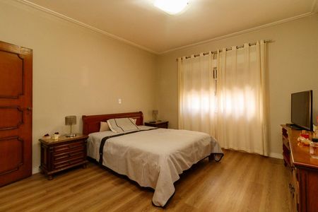 Casa para alugar com 118m², 2 quartos e 2 vagasSuíte