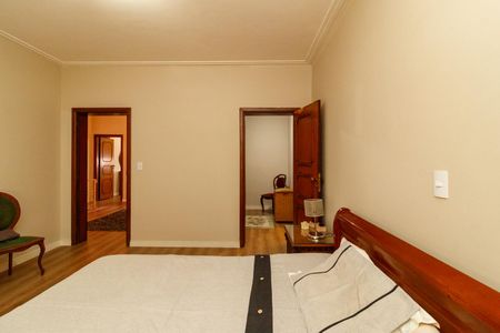 Casa para alugar com 118m², 2 quartos e 2 vagasSuíte