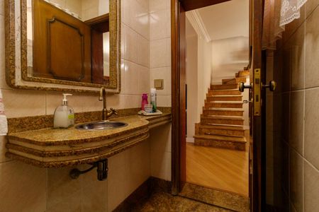 Casa para alugar com 118m², 2 quartos e 2 vagasLavabo