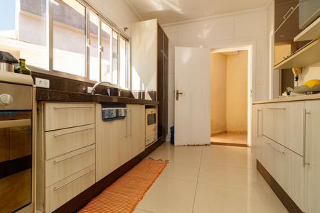 Casa para alugar com 118m², 2 quartos e 2 vagasCozinha