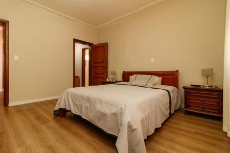 Casa para alugar com 118m², 2 quartos e 2 vagasSuíte