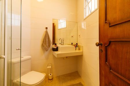 Casa para alugar com 118m², 2 quartos e 2 vagasBanheiro da Suíte