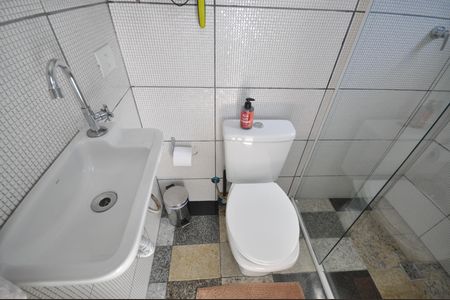Casa à venda com 120m², 2 quartos e 1 vagaBanheiro 2
