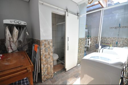 Casa à venda com 120m², 2 quartos e 1 vagaÁrea de Serviço
