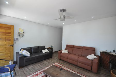 Sala de casa à venda com 2 quartos, 120m² em Vila Irmaos Arnoni, São Paulo