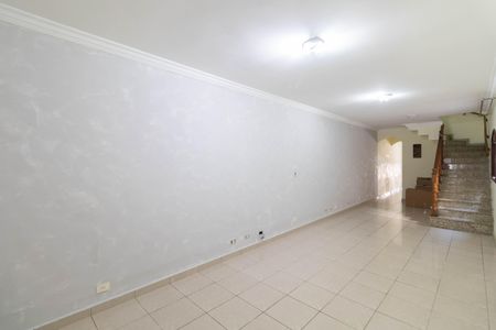Casa à venda com 225m², 3 quartos e 2 vagasSala