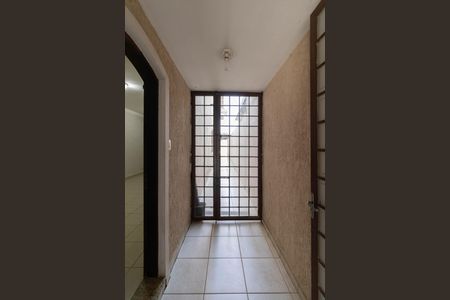 Casa à venda com 225m², 3 quartos e 2 vagasEntrada