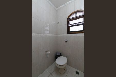 Casa à venda com 225m², 3 quartos e 2 vagasBanheiro 2