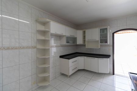 Casa à venda com 225m², 3 quartos e 2 vagasCozinha