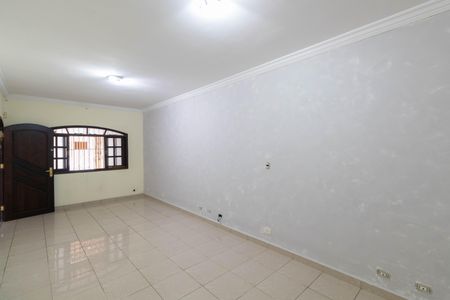 Casa à venda com 225m², 3 quartos e 2 vagasSala
