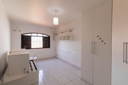 Casa à venda com 225m², 3 quartos e 2 vagasQuarto 1