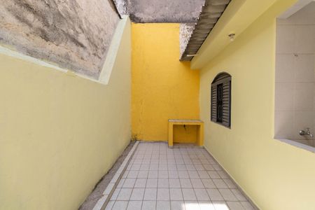 Casa para alugar com 159m², 2 quartos e sem vagaQuintal