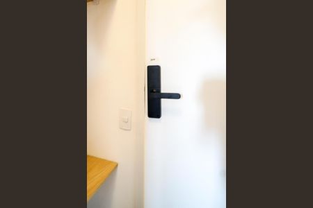 Studio para alugar com 25m², 1 quarto e sem vaga Studio para alugar com 25m², 1 quarto e sem vagaFechadura eletrônica