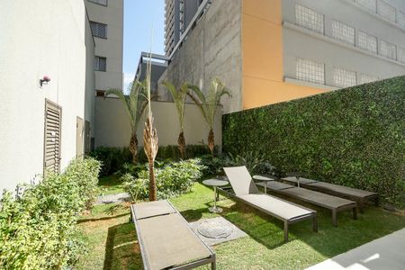 Studio para alugar com 25m², 1 quarto e sem vaga Studio para alugar com 25m², 1 quarto e sem vagaDeck da piscina