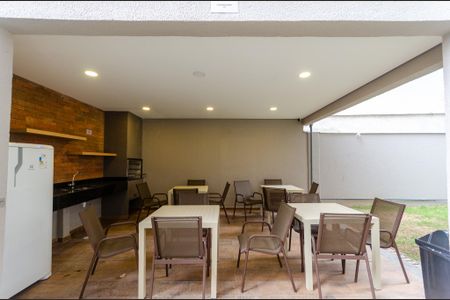 Apartamento para alugar com 35m², 2 quartos e sem vagaÁrea comum - Churrasqueira