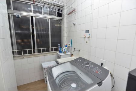 Apartamento à venda com 82m², 2 quartos e 1 vagaÁrea de Serviço