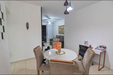 Apartamento à venda com 82m², 2 quartos e 1 vagaSala