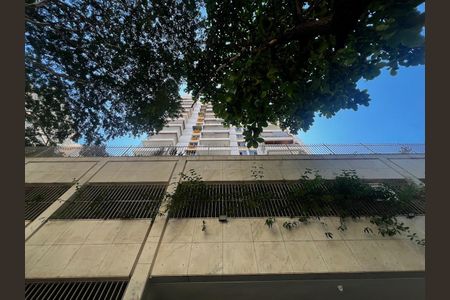 Apartamento à venda com 82m², 2 quartos e 1 vagaFachada