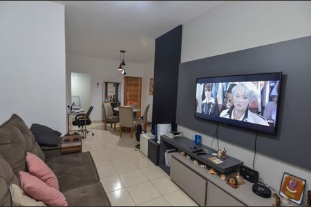 Apartamento à venda com 82m², 2 quartos e 1 vagaSala