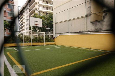 Apartamento à venda com 82m², 2 quartos e 1 vagaÁrea comum