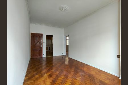 Apartamento à venda com 90m², 2 quartos e sem vagaSala