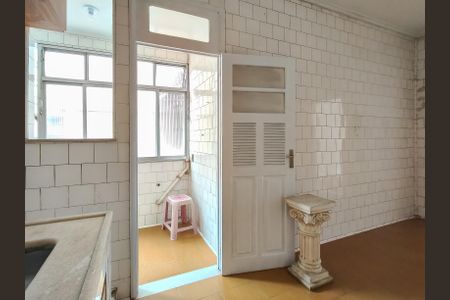 Apartamento à venda com 90m², 2 quartos e sem vagaCozinha