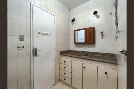 Apartamento à venda com 90m², 2 quartos e sem vagaBanheiro Corredor