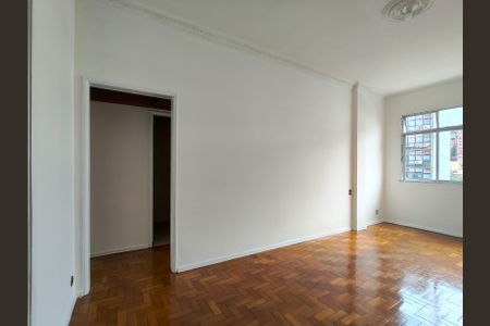 Apartamento à venda com 90m², 2 quartos e sem vagaSala