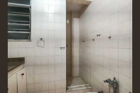 Apartamento à venda com 90m², 2 quartos e sem vagaBanheiro Corredor