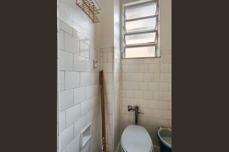 Apartamento à venda com 90m², 2 quartos e sem vagaBanheiro de serviço