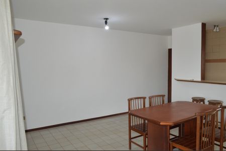 Sala de apartamento para alugar com 1 quarto, 61m² em Centro, Ribeirão Preto
