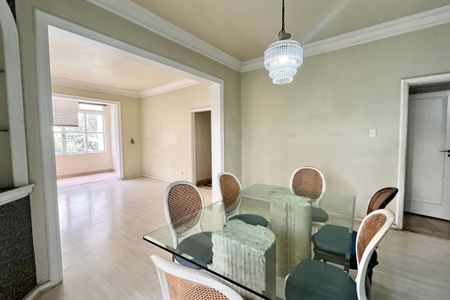 Apartamento à venda com 190m², 4 quartos e 1 vaga