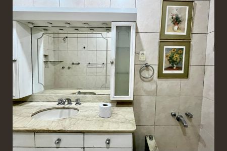 Apartamento à venda com 190m², 4 quartos e 1 vaga