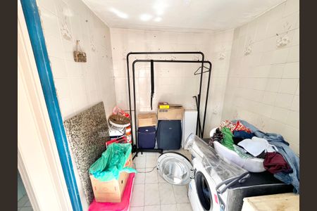 Casa à venda com 125m², 3 quartos e 1 vagaLavanderia