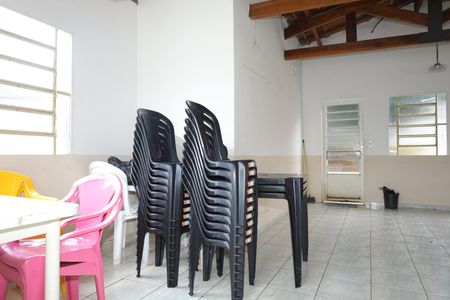 Apartamento para alugar com 43m², 2 quartos e 1 vagaÁrea comum - Salão de festas