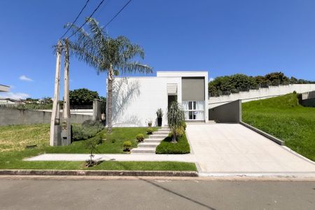 Casa de condomínio para alugar com 160m², 2 quartos e 4 vagas Casa de condomínio para alugar com 160m², 2 quartos e 4 vagasFachada